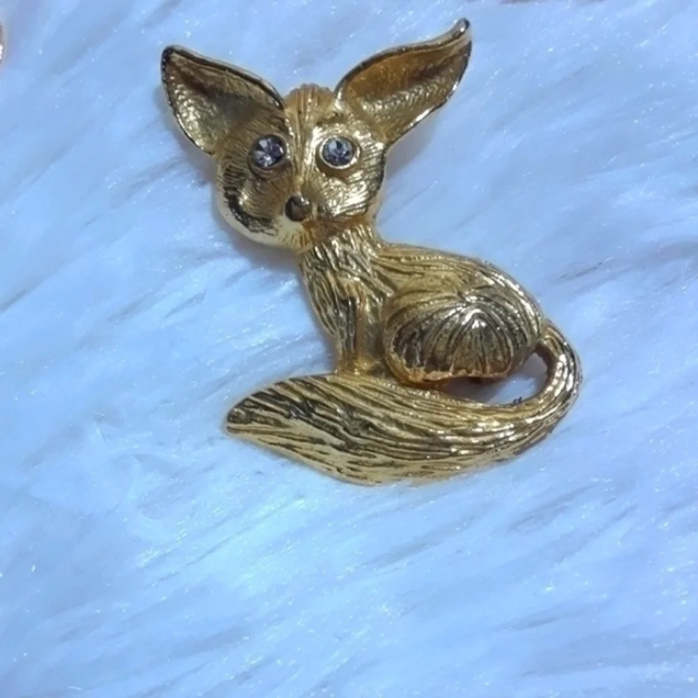 Vintage Brooch Pins Triplet